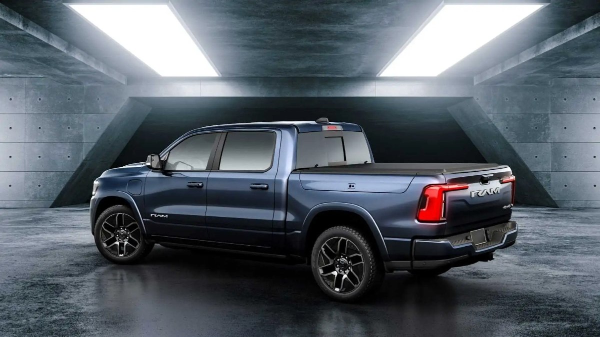 Ram, elektrikli pickup modelini 2026 yılına erteledi